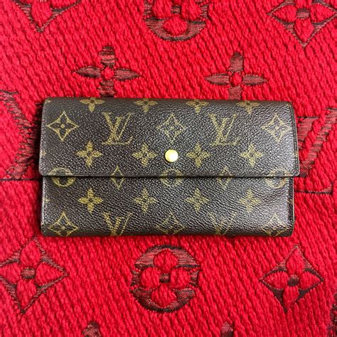 louis vuitton monogram international wallet|louis vuitton wallet zipper.